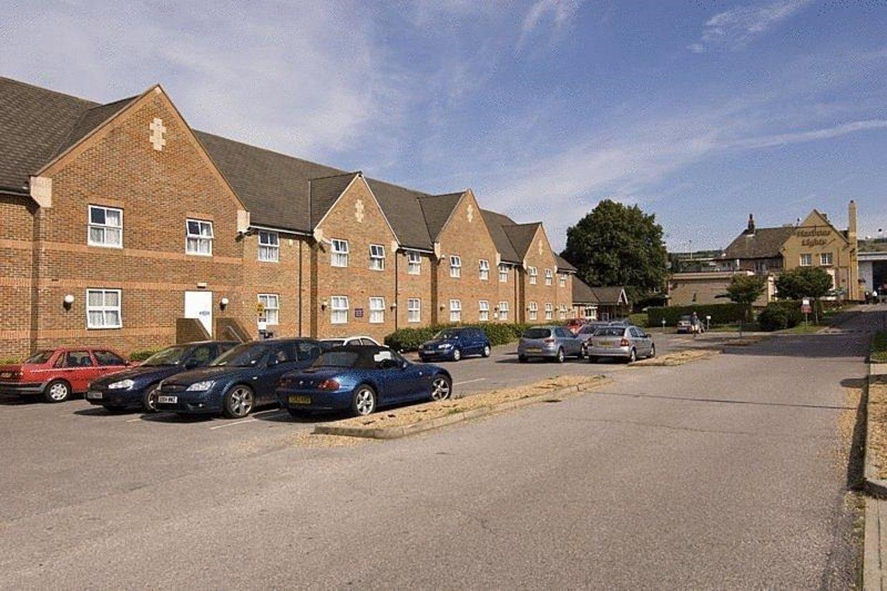 Premier Inn Portsmouth North Harbour Exterior foto
